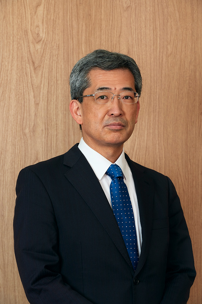 Director, General Manager of Investment Management Division1　Noboru Kuboniwa